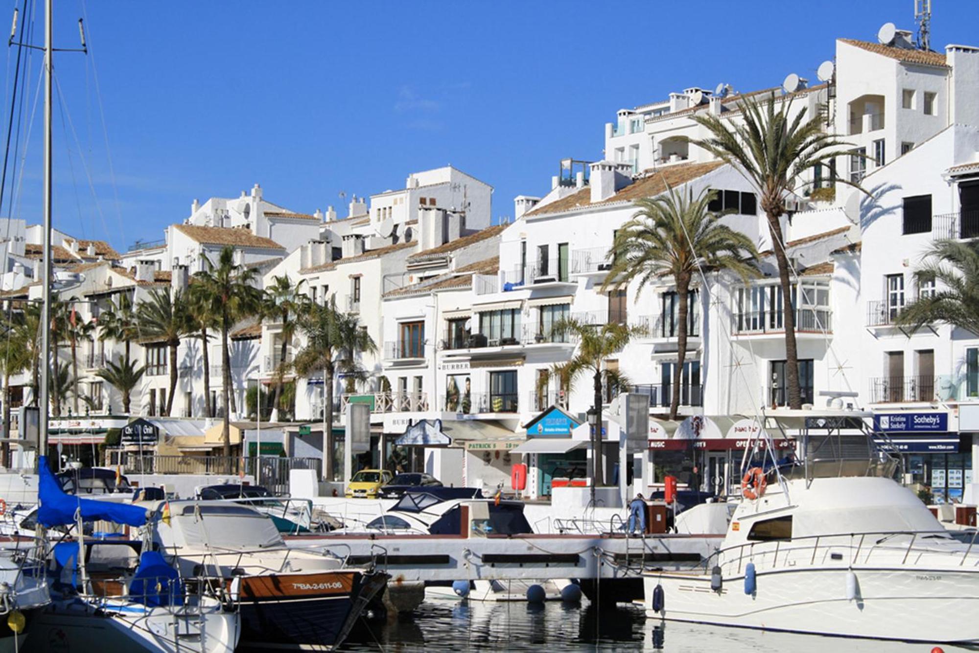 Apartment 3 Bed Nueva Andalucia 5 Min Drive To Banus *