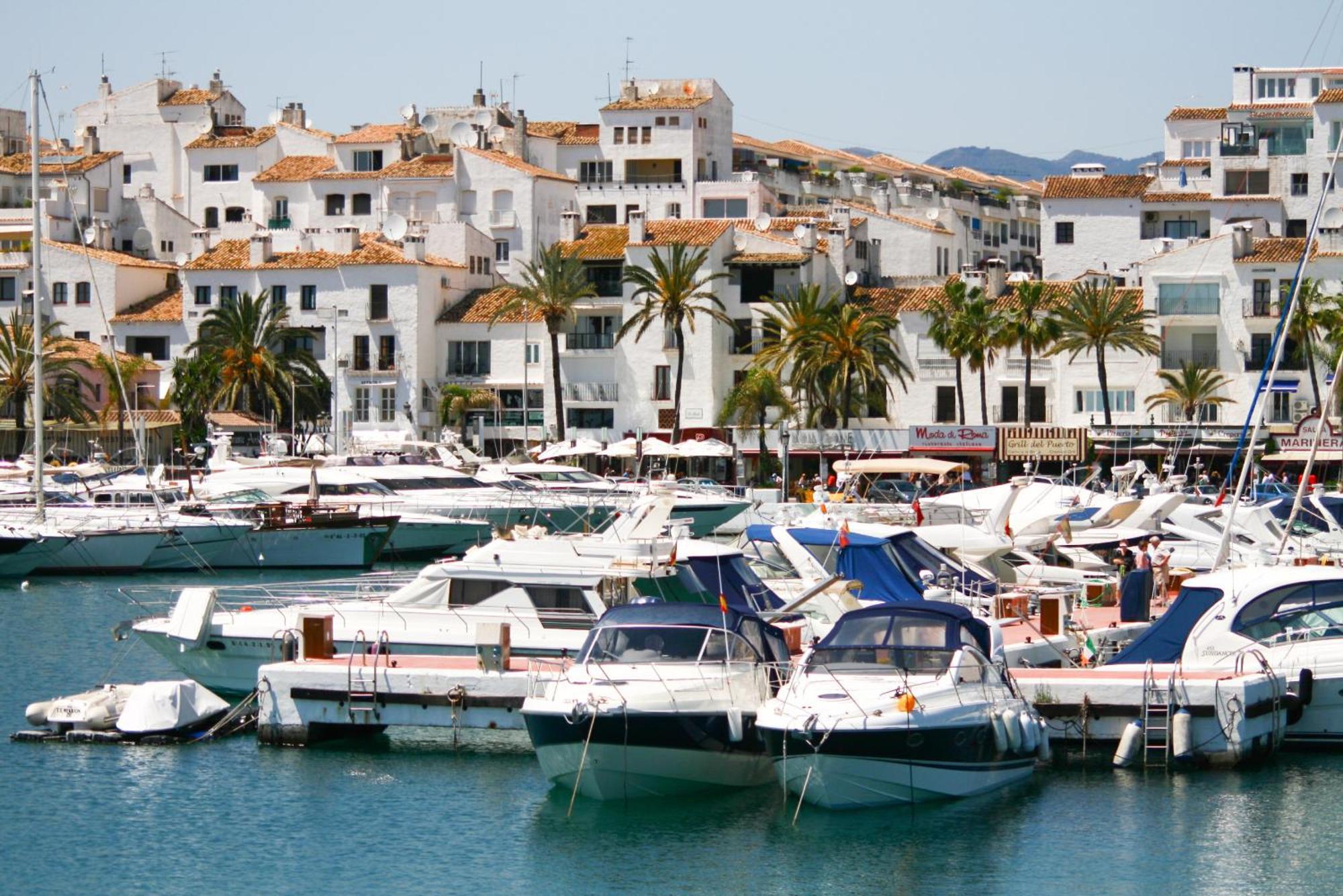 Apartment 3 Bed Nueva Andalucia 5 Min Drive To Banus