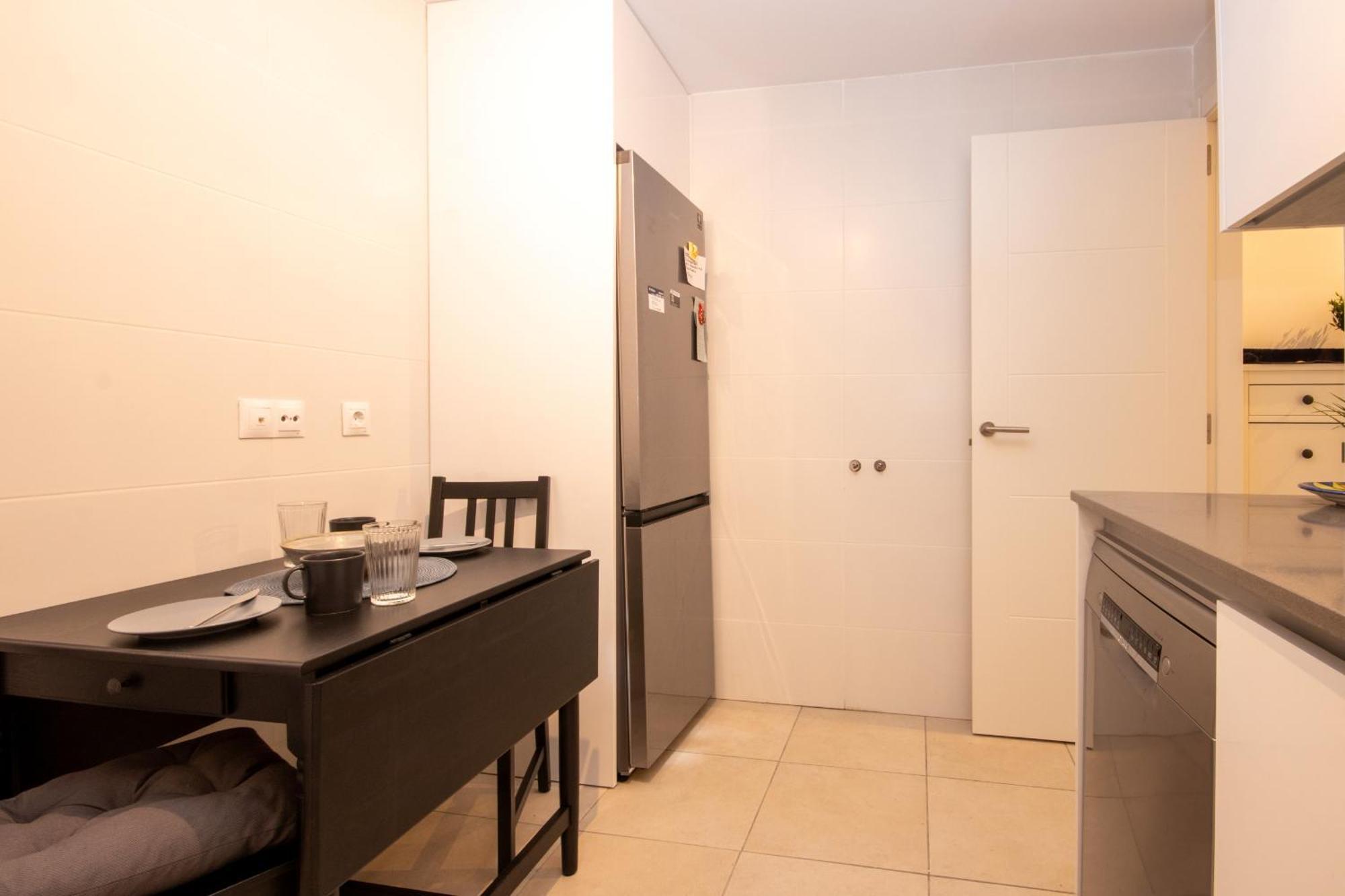 Apartment 3 Bed Nueva Andalucia 5 Min Drive To Banus Marbella