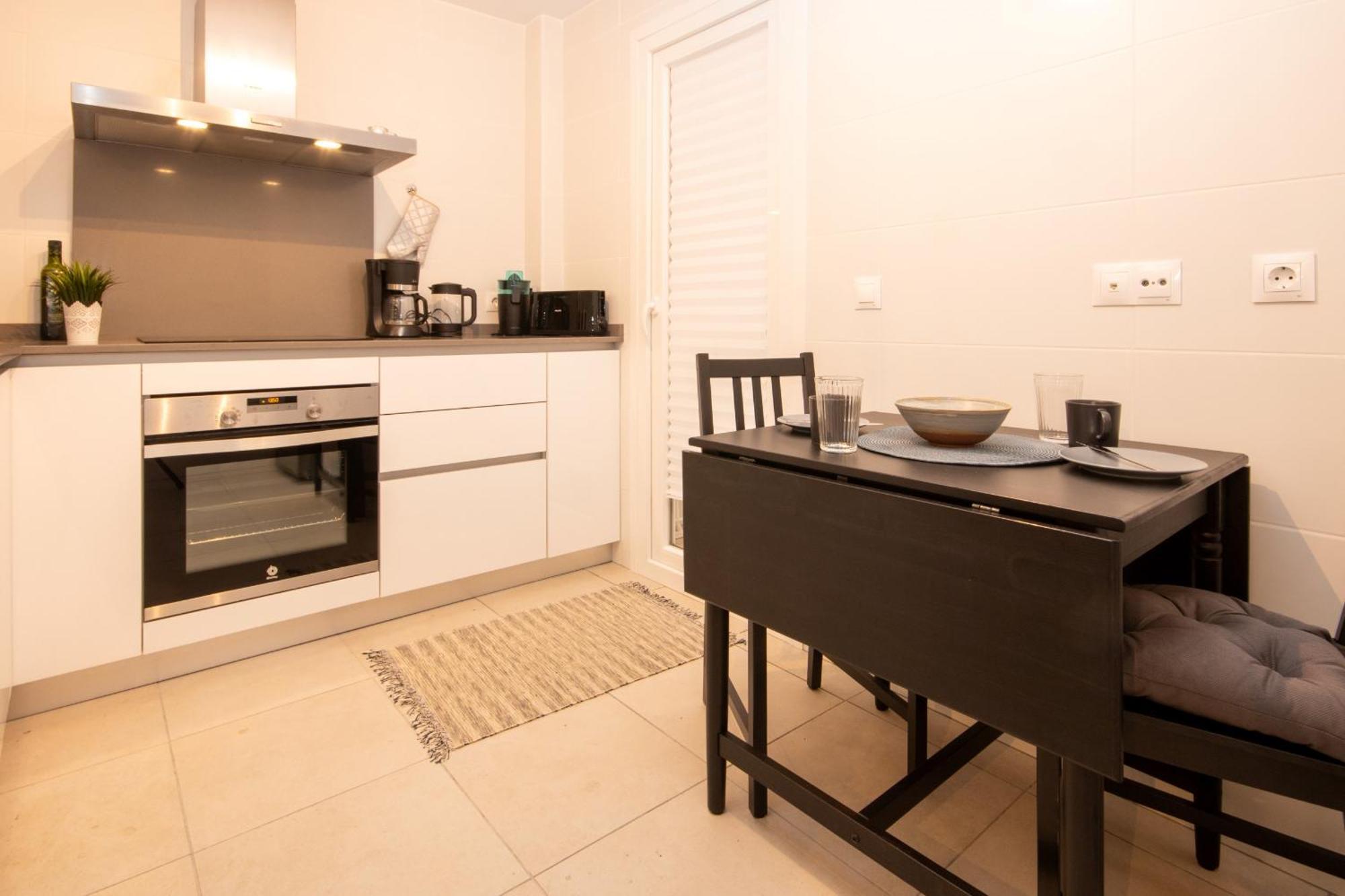 3 Bed Nueva Andalucia 5 Min Drive To Banus